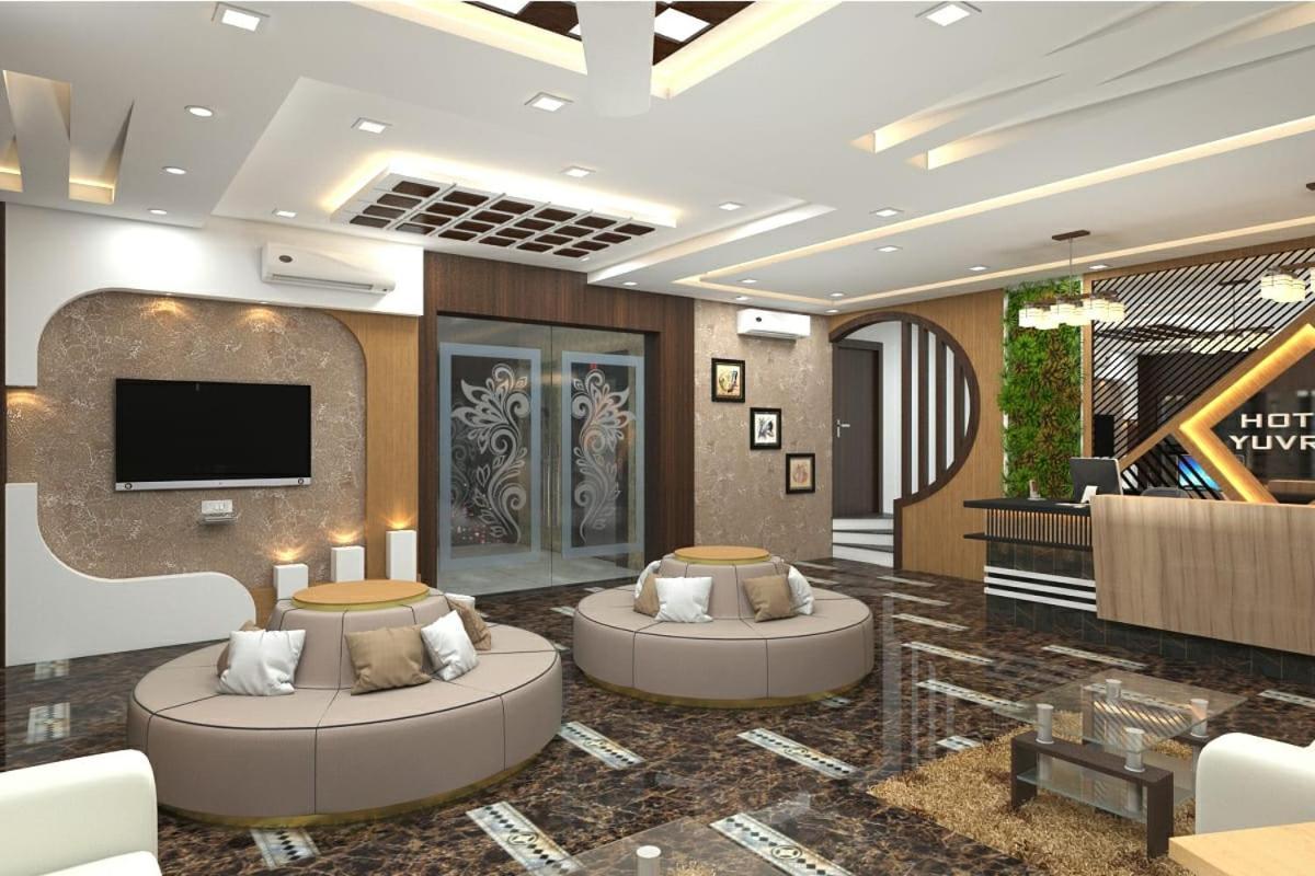 Hotel Yuvraj Grand Jabalpur Εξωτερικό φωτογραφία