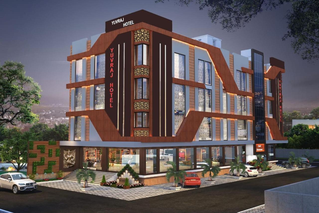 Hotel Yuvraj Grand Jabalpur Εξωτερικό φωτογραφία