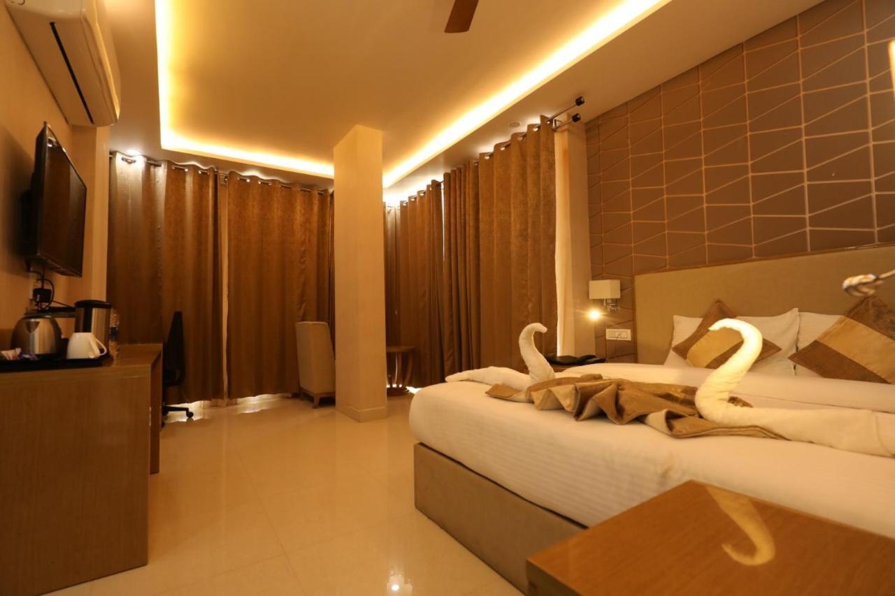 Hotel Yuvraj Grand Jabalpur Εξωτερικό φωτογραφία