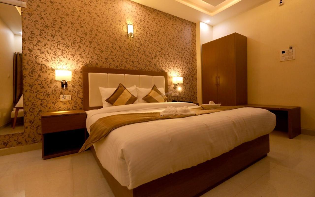 Hotel Yuvraj Grand Jabalpur Εξωτερικό φωτογραφία