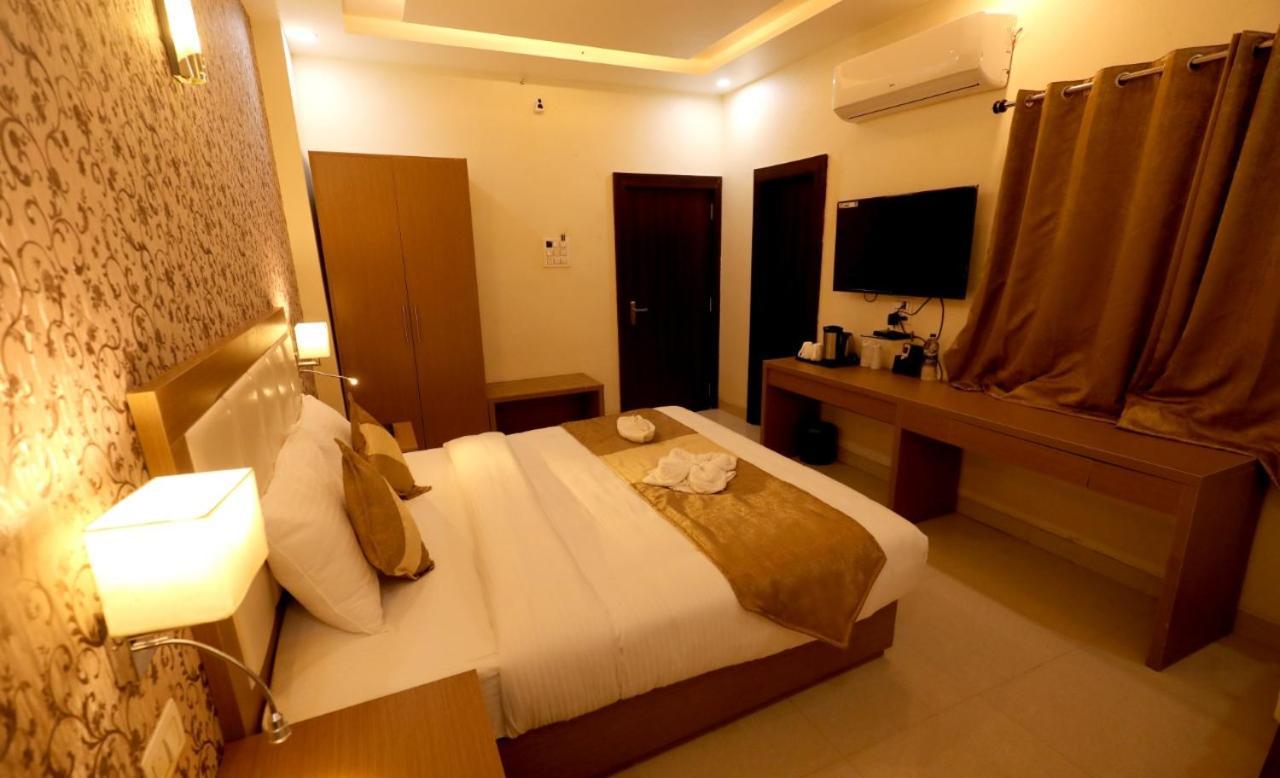 Hotel Yuvraj Grand Jabalpur Εξωτερικό φωτογραφία